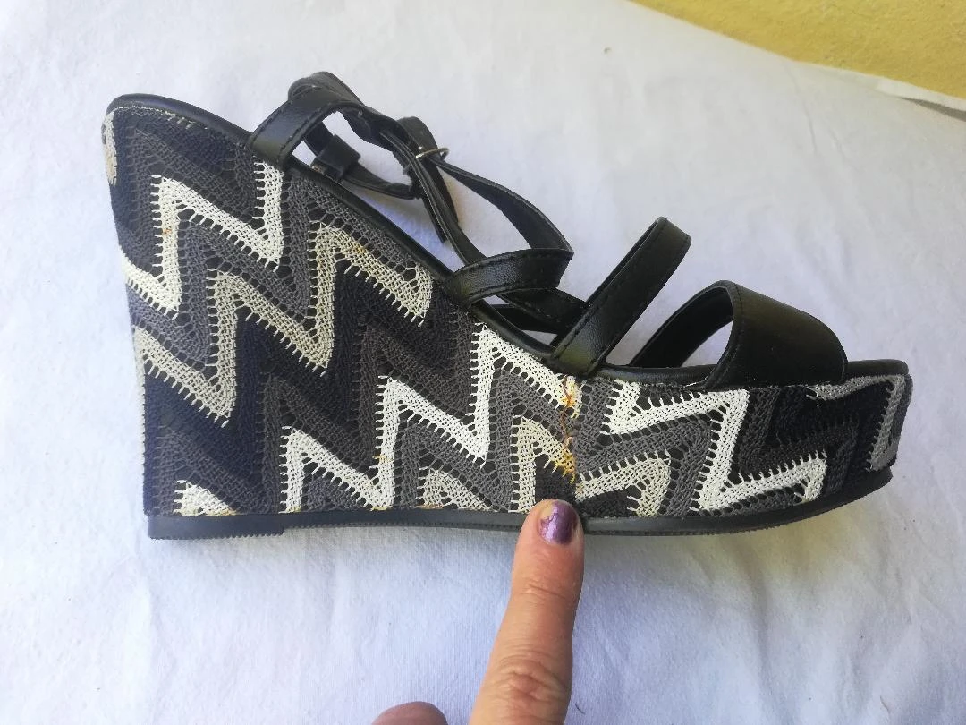 Sandalias negras de tacón compensado bicolor negro/gris talla 38-nuevas (defecto) – photo 18